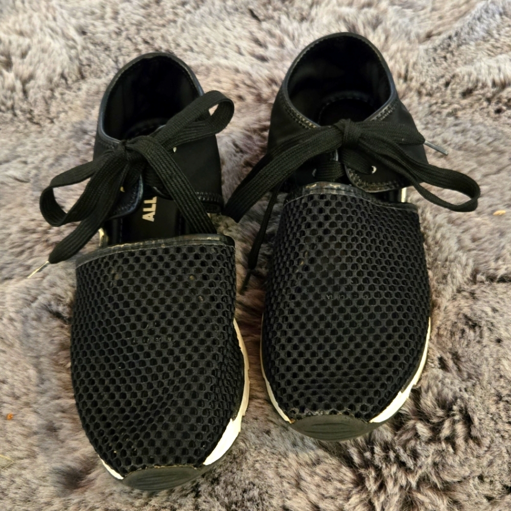 Black Women Sneakers